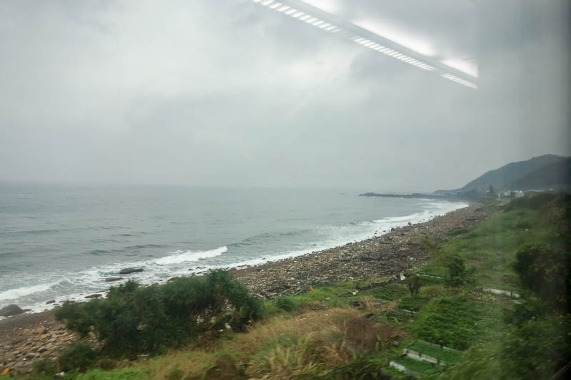 Taiwan-Taipei-Hualien-Bullet Train - The ocean appeared.