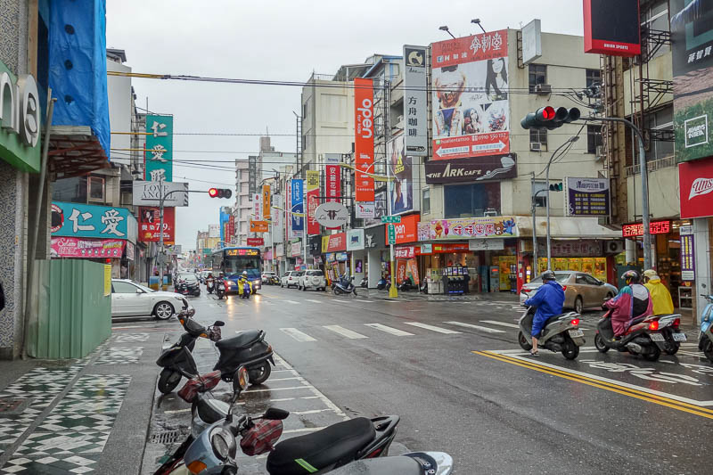 A full lap of Taiwan in March 2017 - Heres the main street near my hotel. Very busy, goes for about 10 miles. So now I am confused, only 100k people live here, and yet when I went to Naga